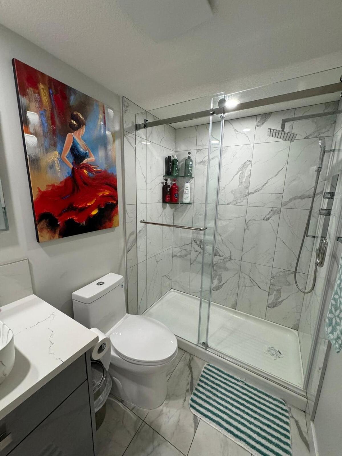 Apartment Hansbnb Near Airport Calgary